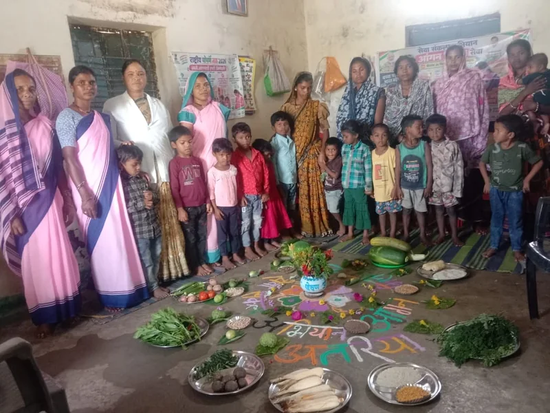 तुलरा और राजेंद्रग्राम के आंगनबाड़ी केंद्रों में आयोजित हुआ आंगन मिलन सेवा कार्यक्रम