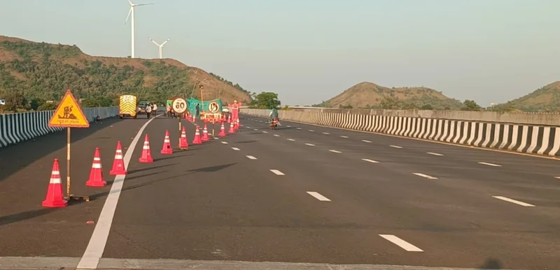 NHAI ने दिल्ली–मुंबई एक्सप्रेसवे के पुल पर पोस्ट-मानसून निरीक्षण के बाद एहतियाती सुधारात्मक कार्य शुरू किया